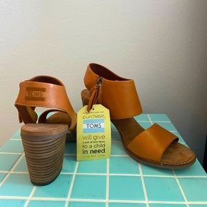 NEW TOMS Majorca Cutout Block Sandal Heels with tag, Women’s 9, Tan Leather